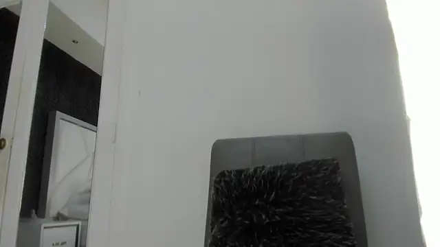 AbigailWilliams  online show from October 22, 11:15 am