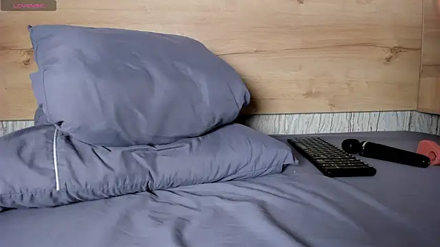 shysweets online show from January 6, 12:42 pm