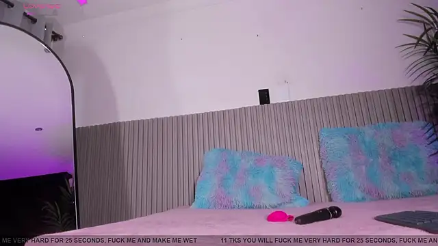 valentina lux online show from March 29, 8:52 pm