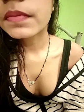 EACH 555 online show from December 18, 12:32 pm