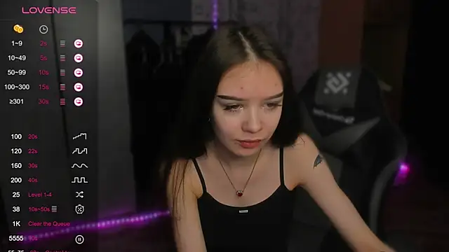 SweetyDeviliya online show from November 17, 9:32 am