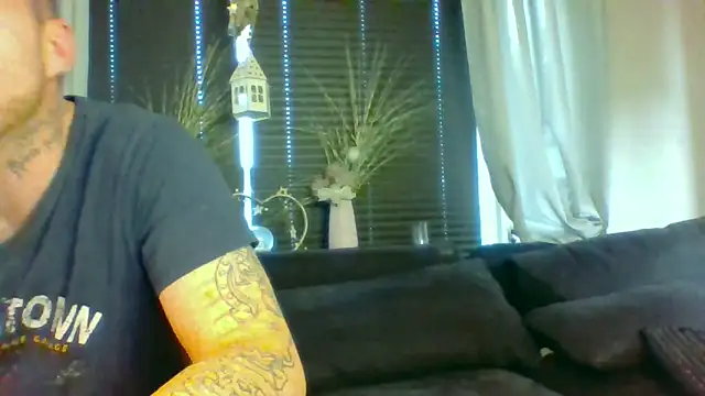 DevilsAngel13 online show from November 25, 2:30 pm