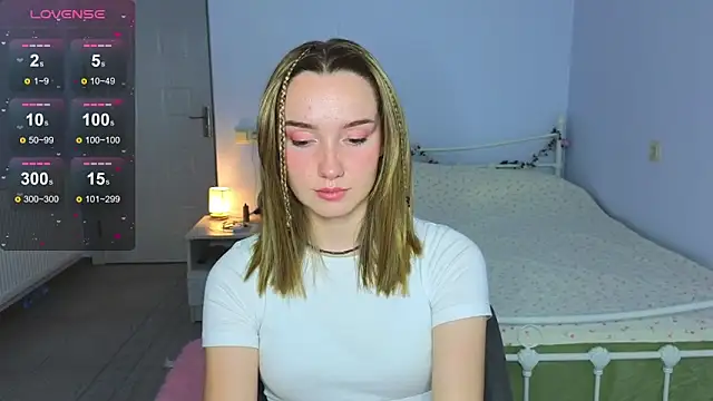 Wild Sophie  online show from November 21, 5:48 pm