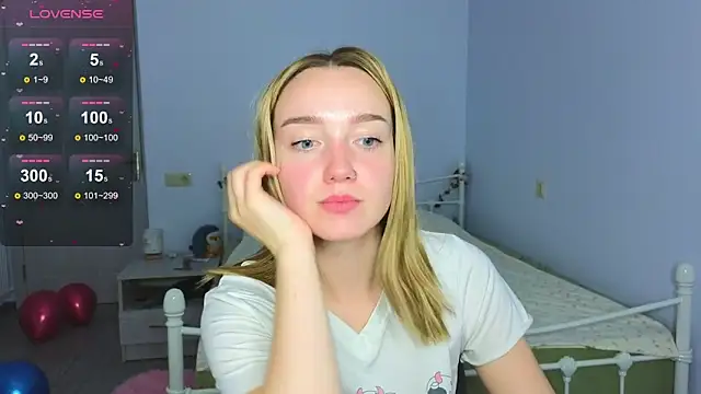 Wild Sophie  online show from December 3, 5:48 pm