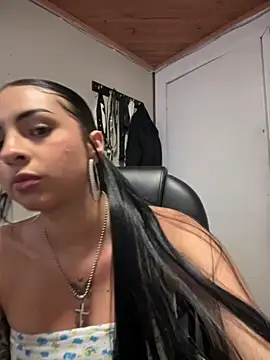 Snapshot of Hilary_pinkk chatting on September 27, 3:14 am Hilary pinkk online show from September 27, 3:14 am