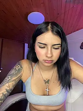 Snapshot of Hilary_pinkk chatting on September 25, 10:29 pm Hilary pinkk online show from September 25, 10:29 pm