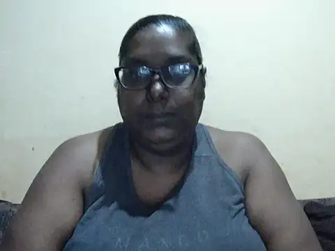 Sexy Tigress26 online show from December 19, 9:51 pm