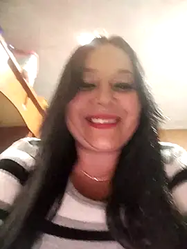 Snapshot of sara_pineros chatting on October 11, 9:17 pm sara pineros online show from October 11, 9:17 pm