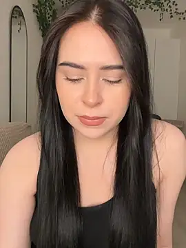  SweetCandyy online show from April 15, 8:09 pm