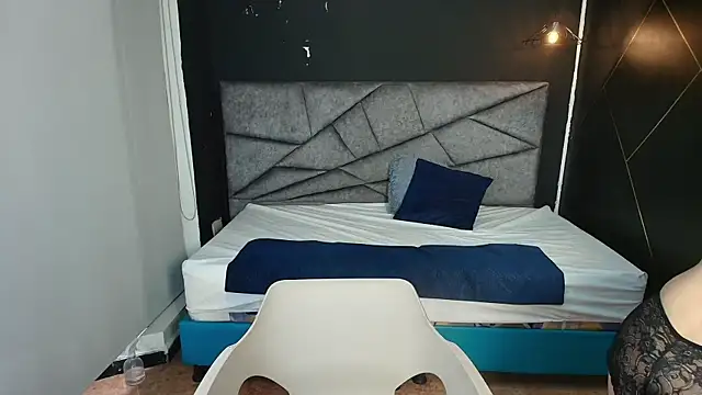 NatashaMason  online show from September 15, 7:21 pm