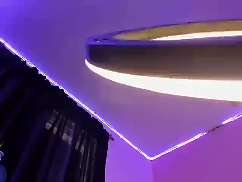 ASIAM BRUNET online show from March 5, 4:58 pm