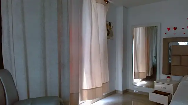 zoecruzz online show from September 13, 3:42 pm