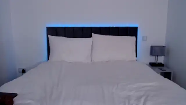 BritishJuicyAva online show from November 3, 5:50 pm