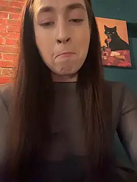 Holly Play online show from May 29, 9:07 am