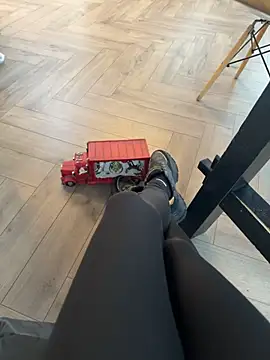 FeetVibe online show from December 19, 9:12 am