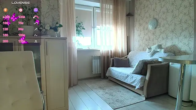 MilfeaN online show from April 18, 9:56 am