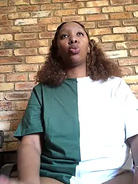 Sexyass242 online show from October 24, 7:26 am