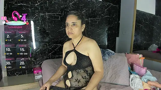 Yaya    11 online show from December 14, 4:29 am