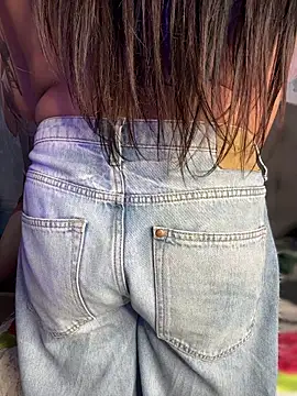 Im Little online show from March 12, 2:58 am