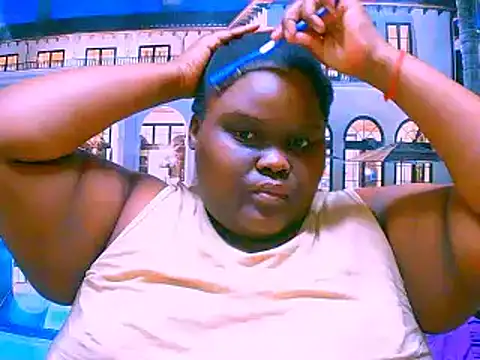 Snapshot of EbonyHotBuns chatting on October 11, 4:31 pm EbonyHotBuns online show from October 11, 4:31 pm