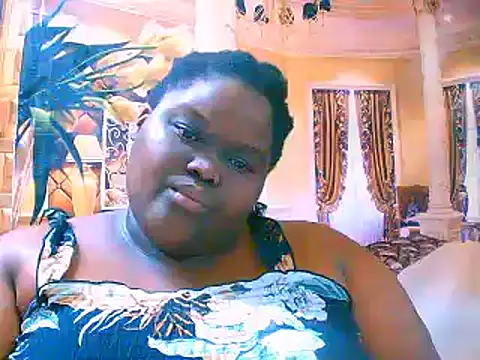 Snapshot of EbonyHotBuns chatting on September 22, 5:06 am EbonyHotBuns online show from September 22, 5:06 am