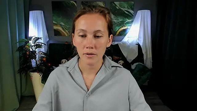 MichelleOrtis online show from October 27, 2:01 pm