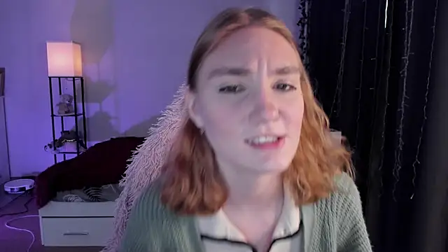 ReddHotPipper online show from November 11, 3:24 am