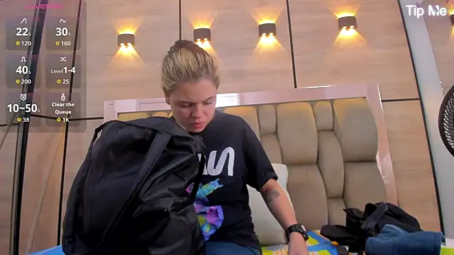 dorothy vegga online show from December 4, 3:53 am