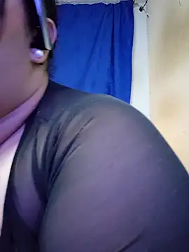 valeriadiax online show from April 17, 6:48 am