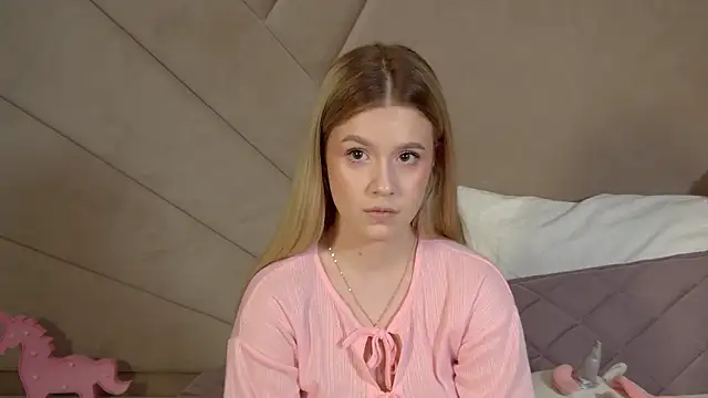 MilanaBalmain online show from March 25, 4:43 pm