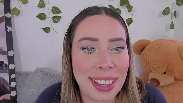 JanneKim online show from October 5, 6:35 pm