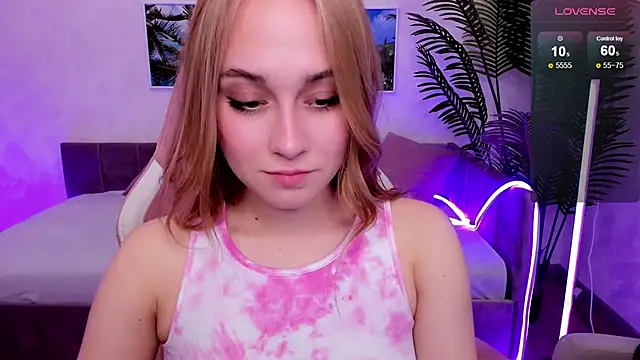 LianaBright online show from September 28, 2:51 am