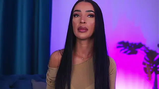 DeniseDevilles online show from May 3, 8:34 pm