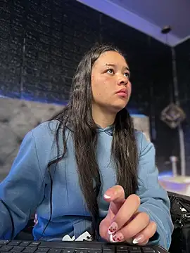 Paloma  LS online show from March 15, 1:13 pm