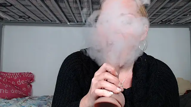 Doucelouve9 online show from January 5, 5:27 pm