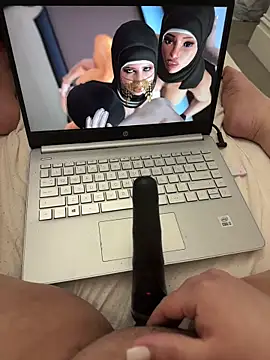 yourcutesarah online show from February 7, 4:22 pm