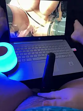 yourcutesarah online show from November 13, 11:26 pm