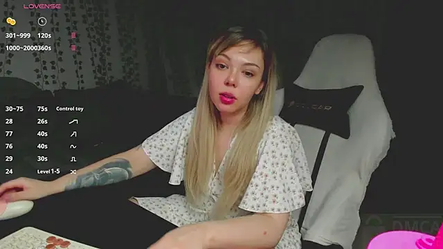 whoa-hoa-hoa-hoa-hoa online show from March 23, 7:42 pm