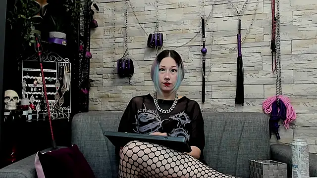 CruelMistress online show from March 2, 2:00 am