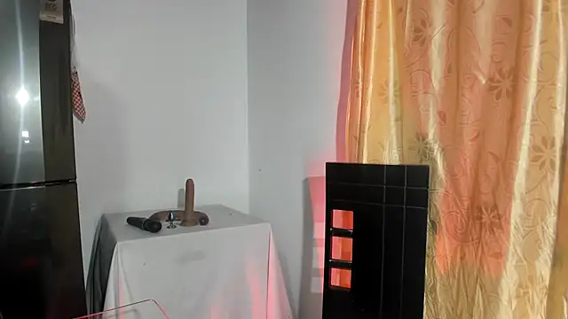 Little aphrodite online show from April 2, 1:03 am