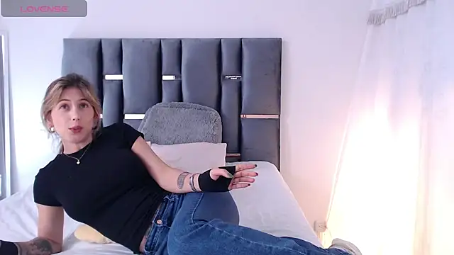 Susana Rios11 online show from January 7, 3:59 pm