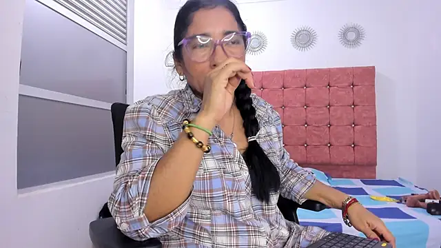 mature bigass   online show from December 16, 11:49 am