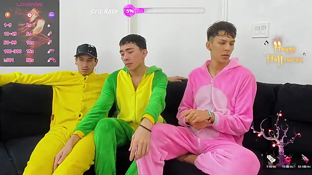 StrawwBoys online show from November 7, 10:54 am