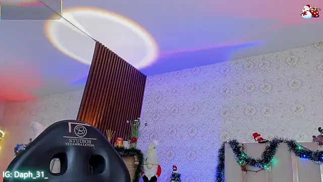 Daphnne tay online show from January 19, 3:25 am