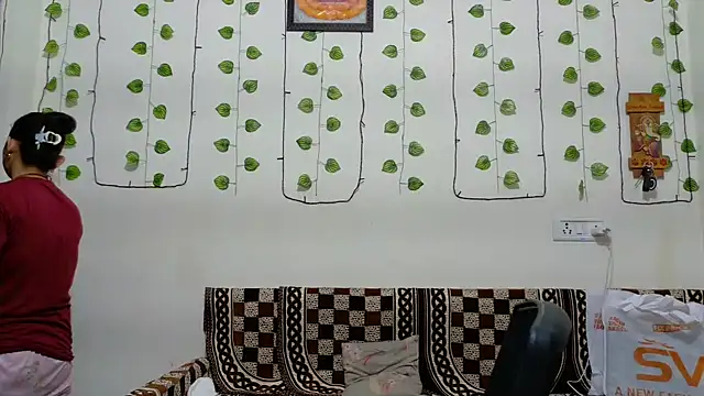 Snapshot of Aleena_Rai chatting on October 19, 7:49 pm Aleena Rai online show from October 19, 7:49 pm