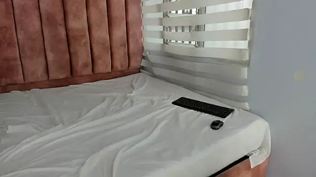 Snapshot of lou_rosse_ chatting on October 8, 8:35 pm lou rosse  online show from October 8, 8:35 pm