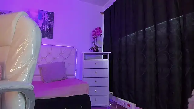 Amy Kiitty  online show from February 18, 1:10 pm