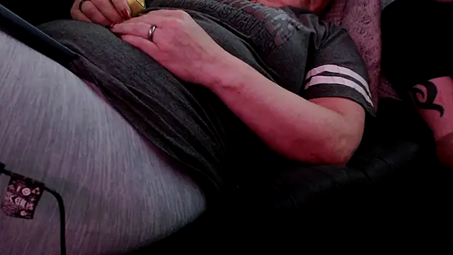 modenq online show from March 21, 6:57 pm