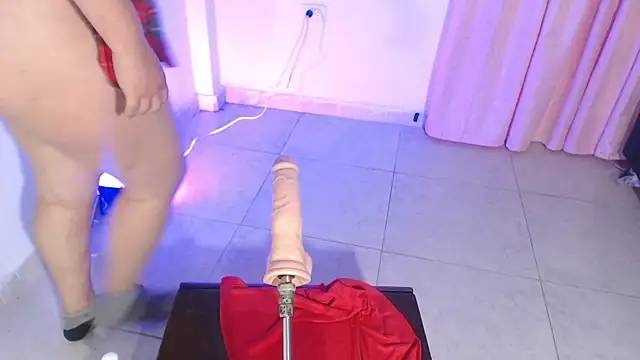 April sexycurvi online show from January 13, 6:08 am