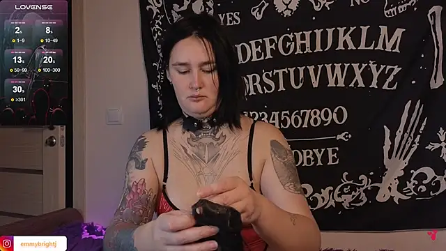 Snapshot of Emmybrightj_ chatting on October 10, 2:38 am Emmybrightj online show from October 10, 2:38 am